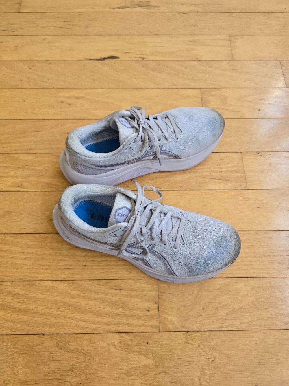 Asics | Gel-Kayano 30 'Lilac Hint' sporty running sneakers | WMS 10 - Picture 3 of 11